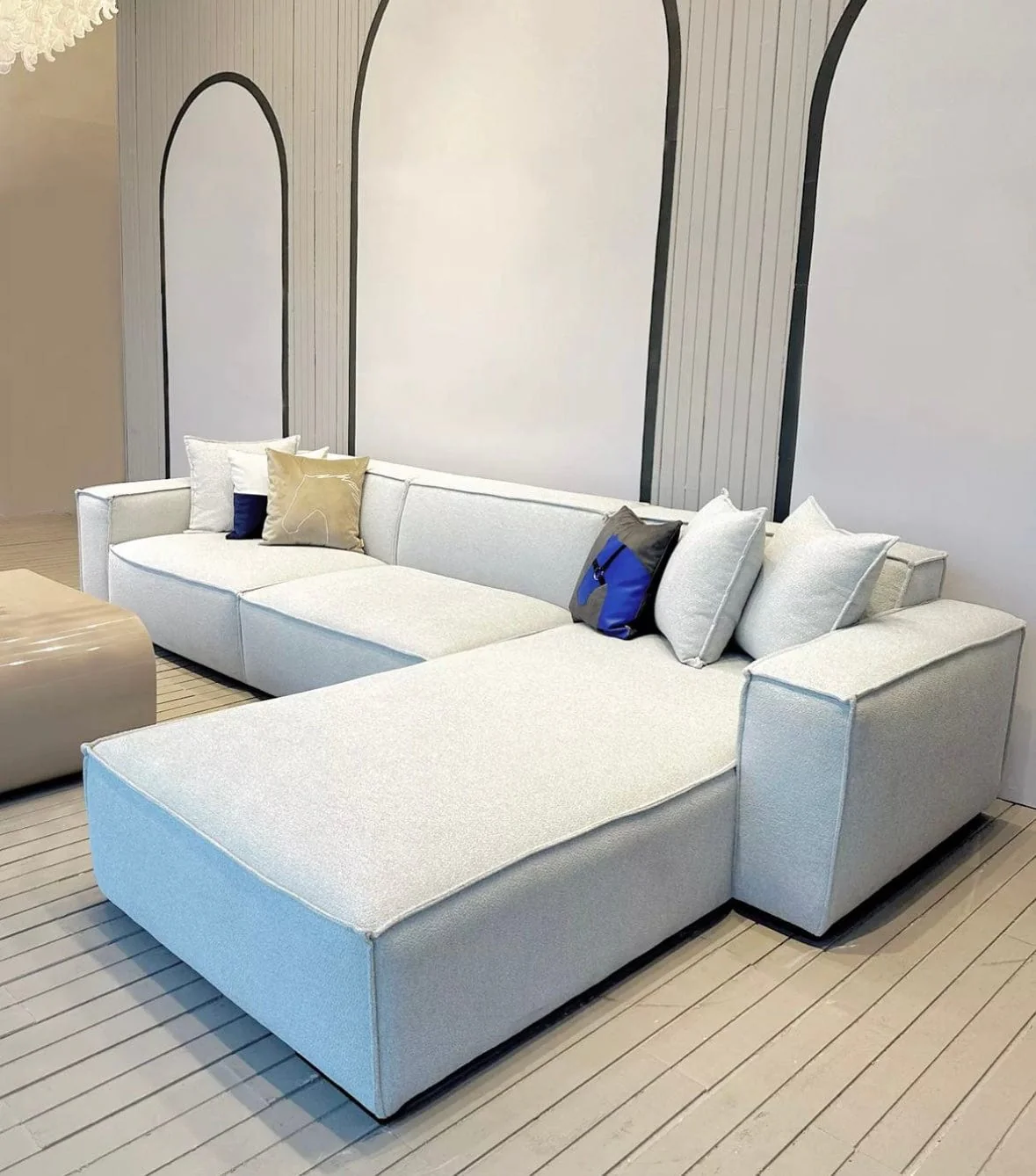 Aureus Scratch Resistant Sofa - Image 12