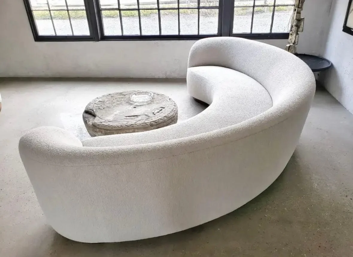 Corine Curve Sofa - Image 15