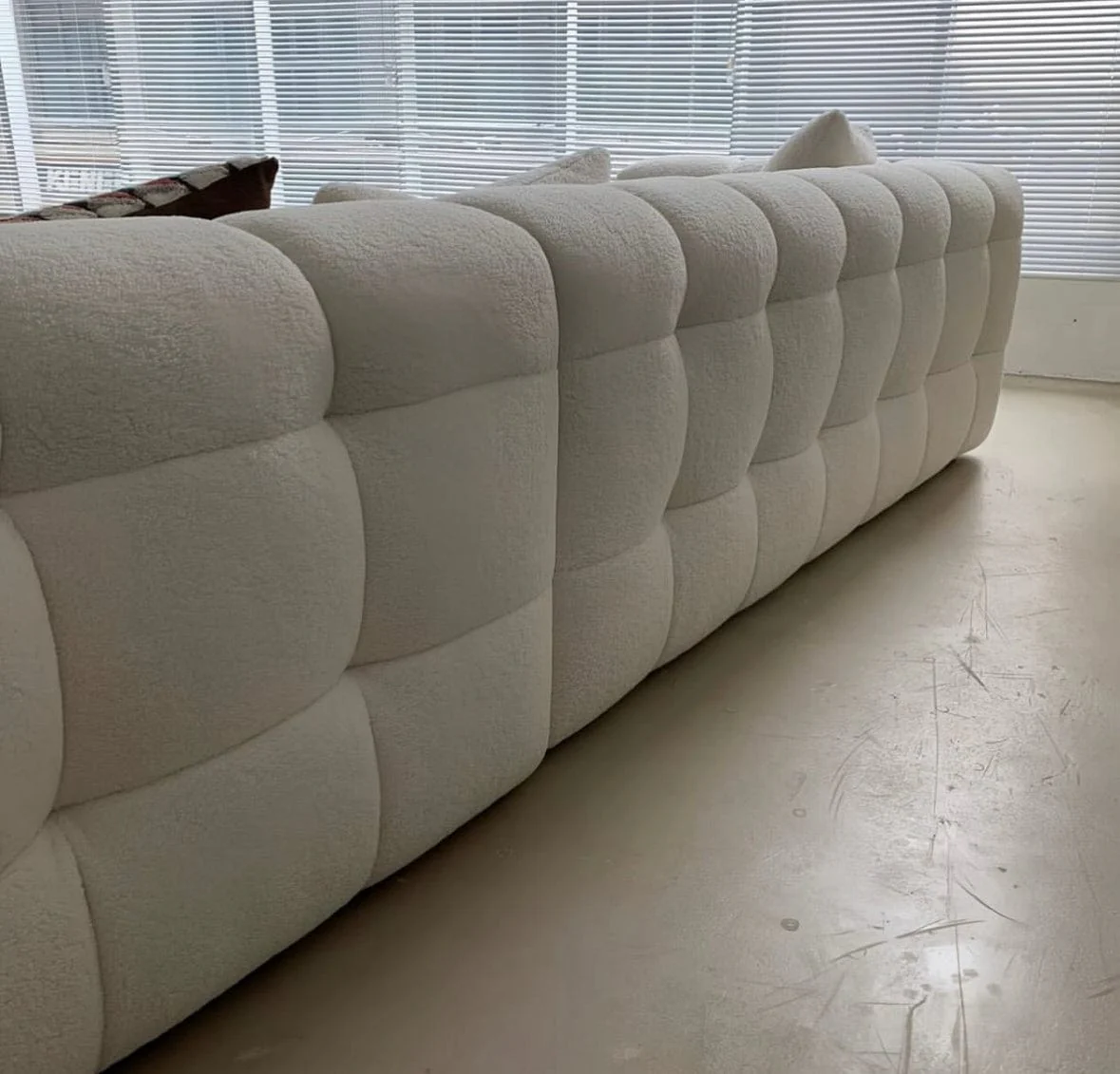 Luka Sofa - Image 26