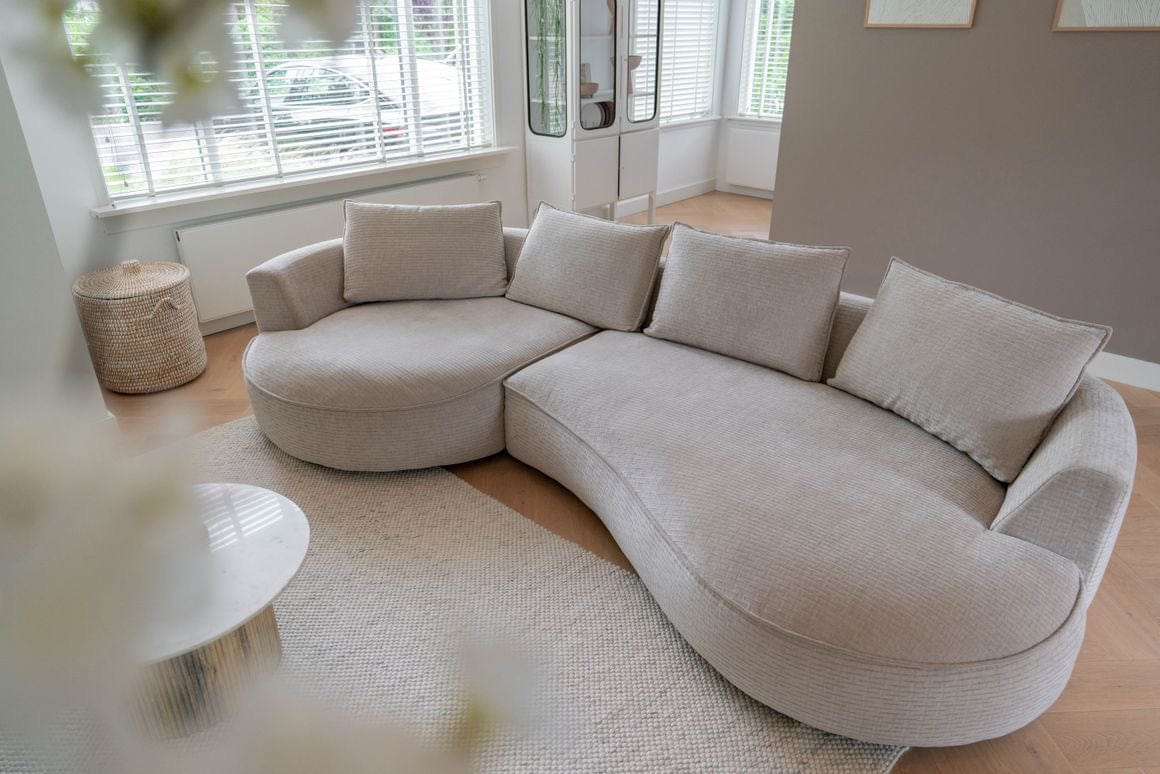 Riveria Sectional Curve Sofa - Image 36