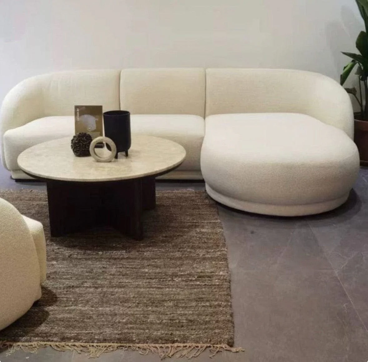 Roselle Scratch Resistant Sectional Sofa - Image 38